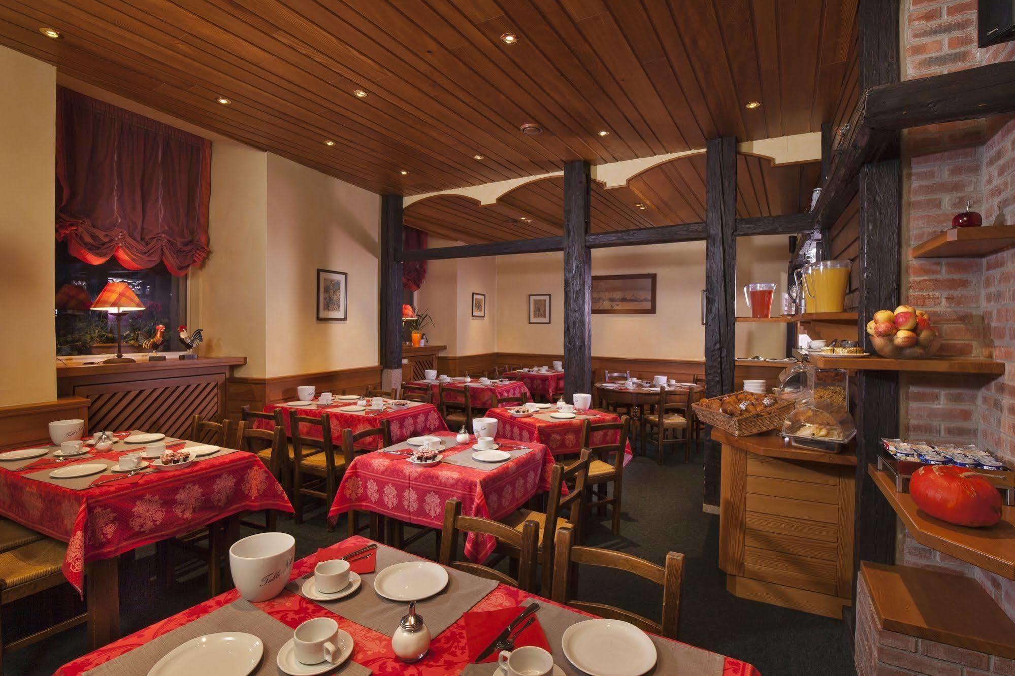 Logis Hotel De La Tour Ribeauvillé Zewnętrze zdjęcie